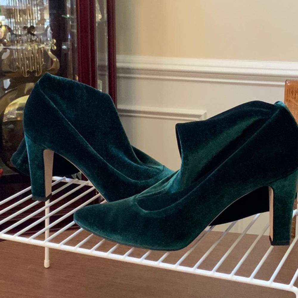 Short Olive Velvet Bootie